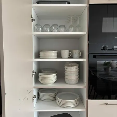 Appartement Luxurioeses 4-zimmer-apt Im Boutique-stil I Top-lage I Familienfreundlich I Balkon I Kueche I Netflix I Kostenloser Parkplatz I 110 M2 *
