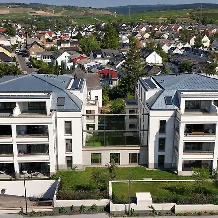 Appartement Luxurioeses 4-zimmer-apt Im Boutique-stil I Top-lage I Familienfreundlich I Balkon I Kueche I Netflix I Kostenloser Parkplatz I 110 M2 *